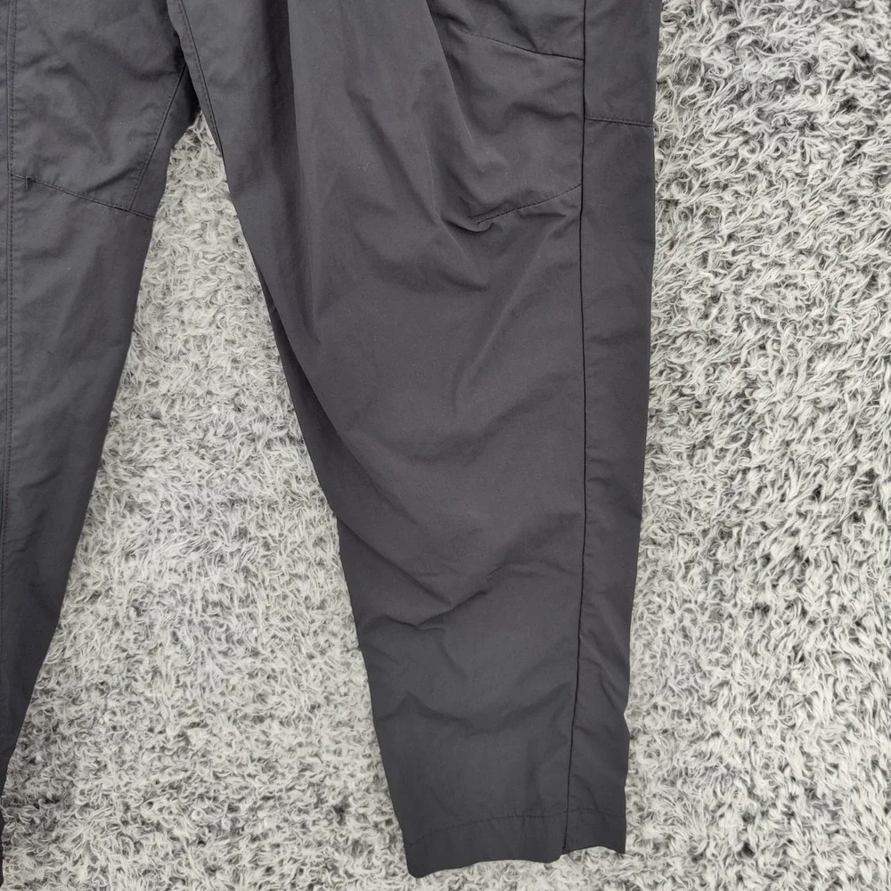 Nike Sportswear Style Essentials Mens Gorpcore Utility Cargo Pants 28x25 Black
